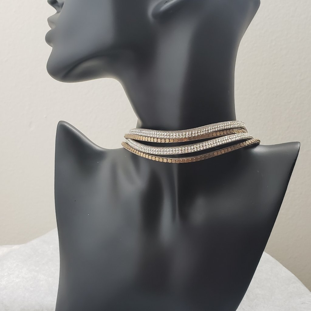 Charlotte Russe Leather Style Stud Choker 9$